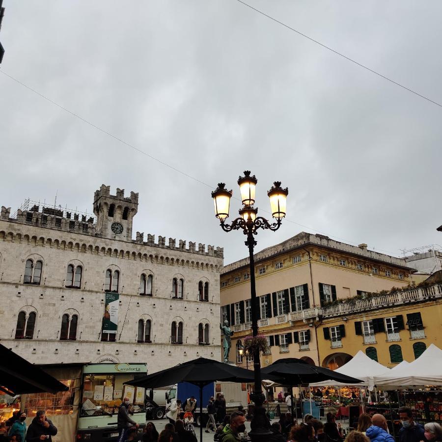 Vista Sul Carruggio, Centro Storico Di Chiavari Exteriör bild